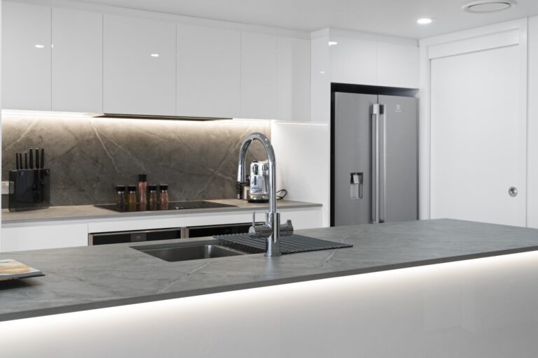 Gold Coast Kitchen Reno image 1 min