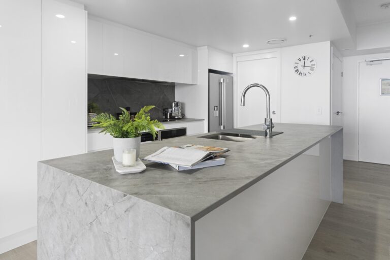 Gold Coast Kitchen Renovation image 3 min